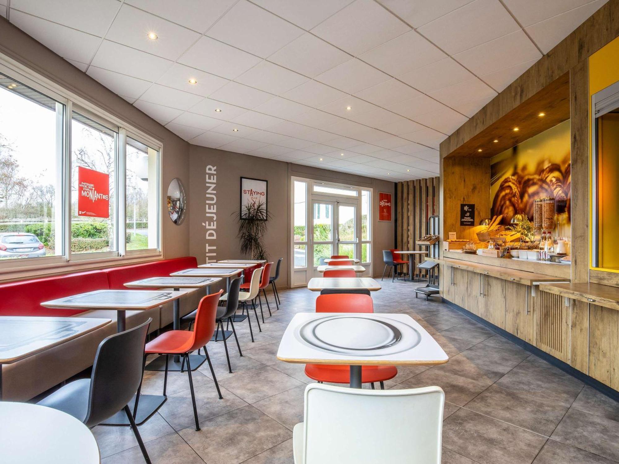 Hotel Ibis Chalons En Champagne Exterior foto