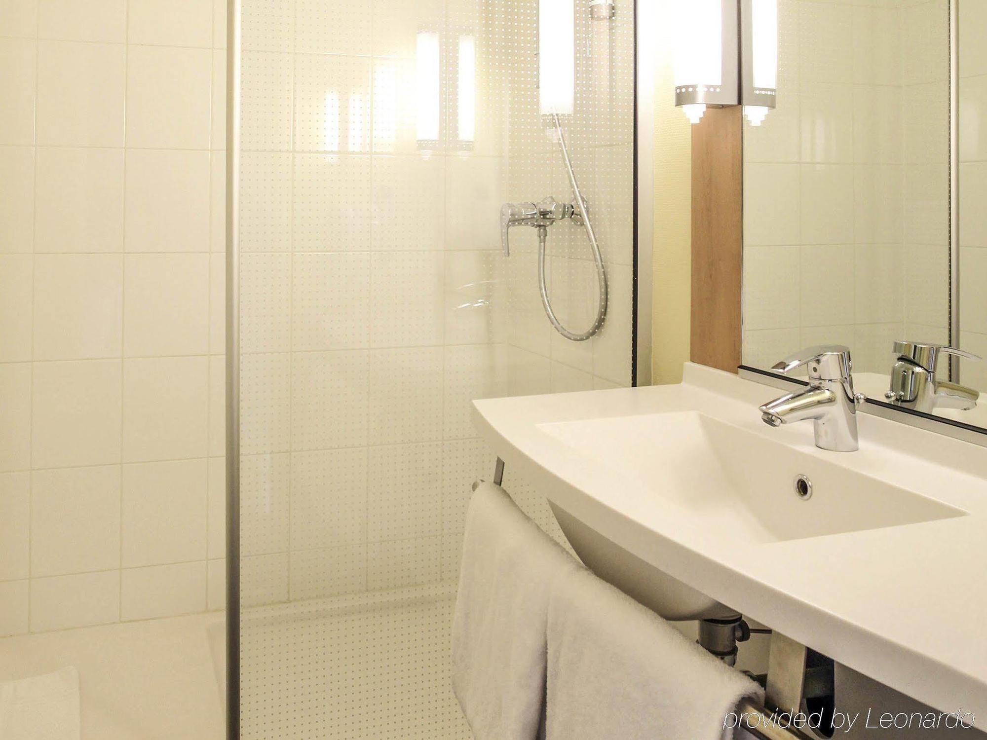 Hotel Ibis Chalons En Champagne Exterior foto