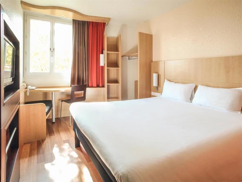 Hotel Ibis Chalons En Champagne Exterior foto